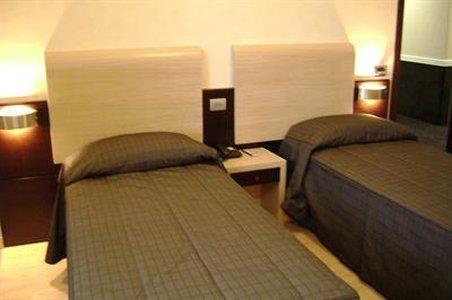 Eh Suites Rome Airport Euro House Hotels Fiumicino Dış mekan fotoğraf