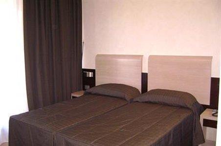 Eh Suites Rome Airport Euro House Hotels Fiumicino Dış mekan fotoğraf